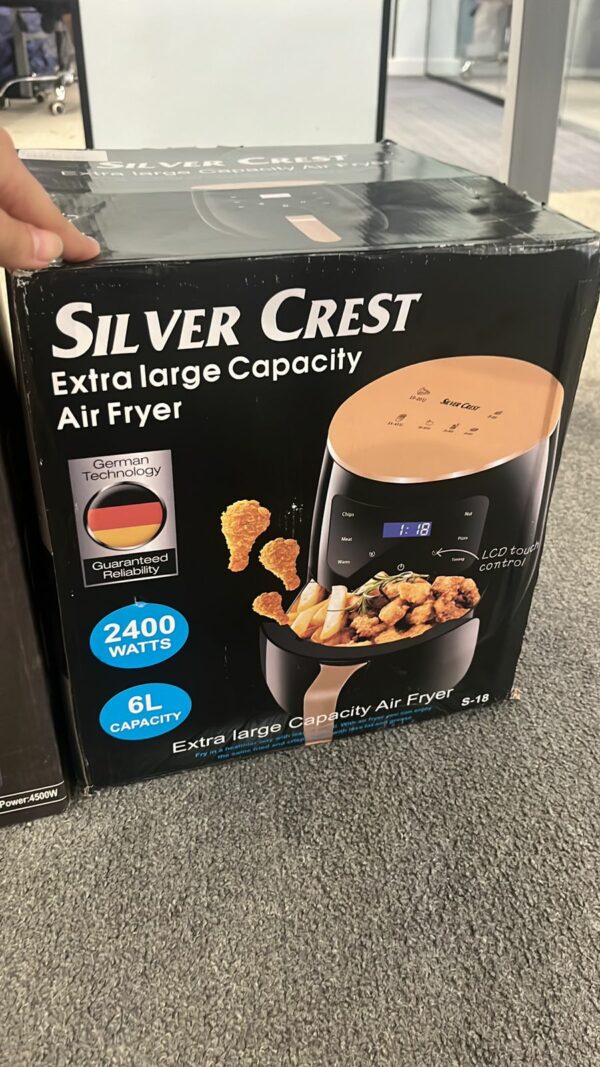 • عرض قلاية هوائية 6 Silver Crest Liter Black + قالب سيليكون للأير فراير + اسبراي بخاخ الزيت