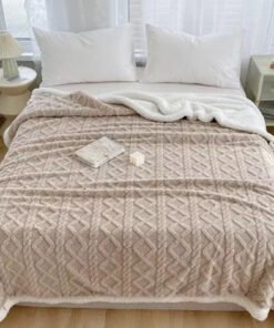بطانيه 2 في 1 فرو جاكار دابل فيس كافيه 220*230 سم مع 2 كيس خداديه