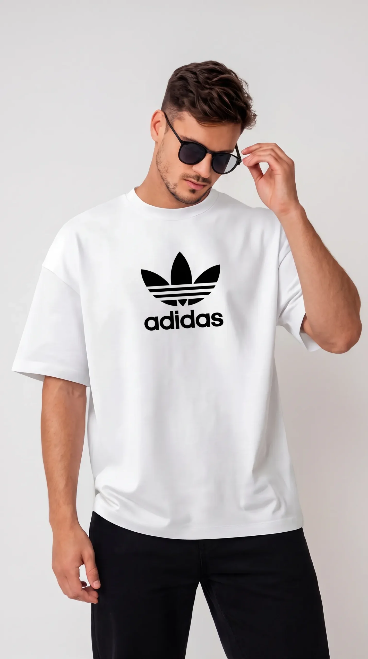 Retro Trefoil Tshirt