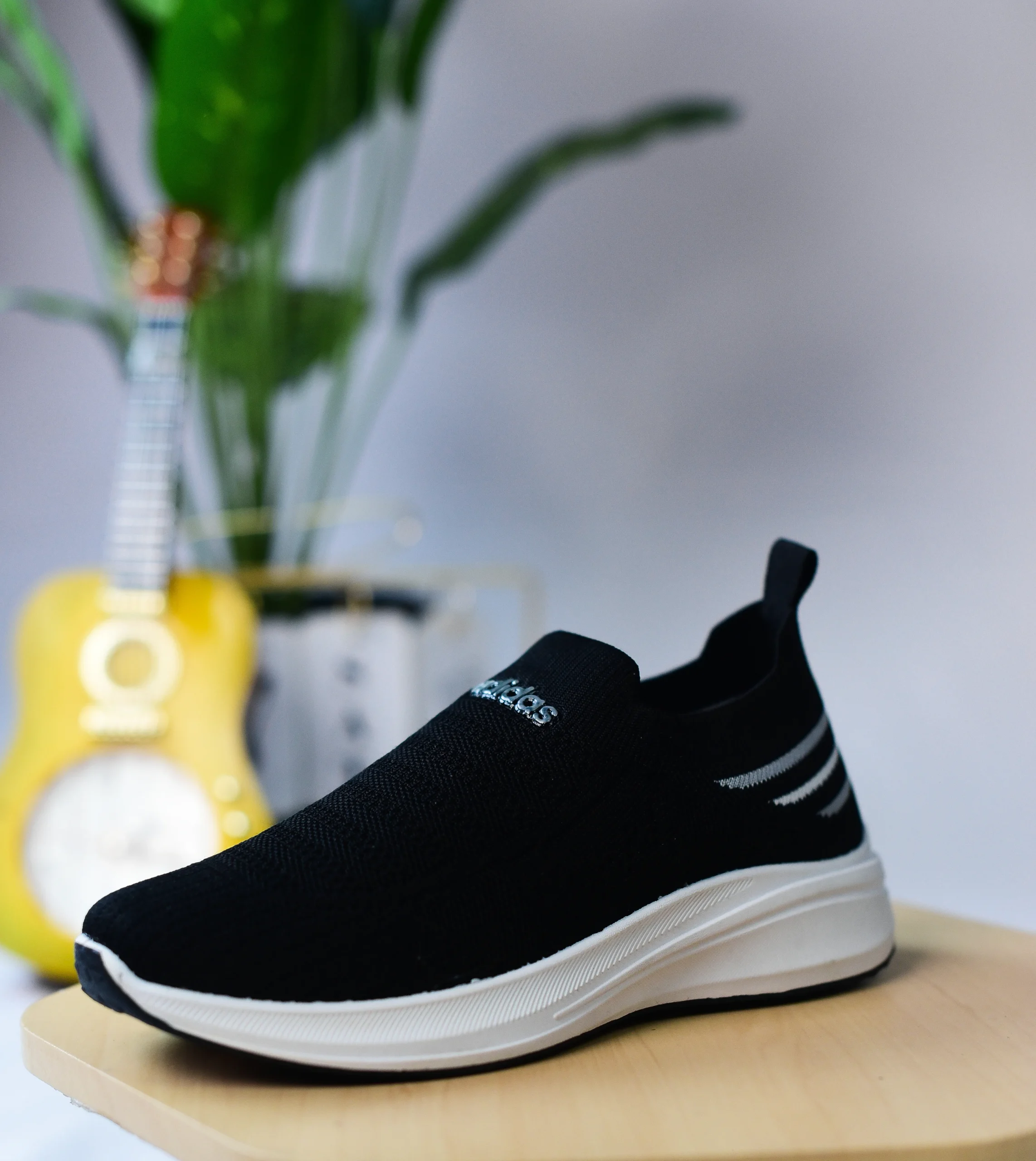 Women's slip-on athletic shoes - الصورة 7
