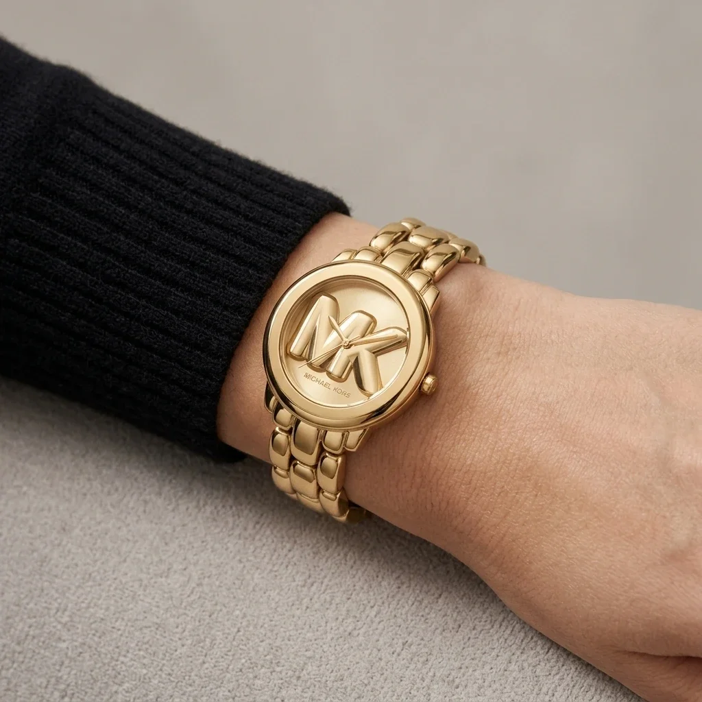 Michael Kors Phoebe باللون الذهبي - صورة 1