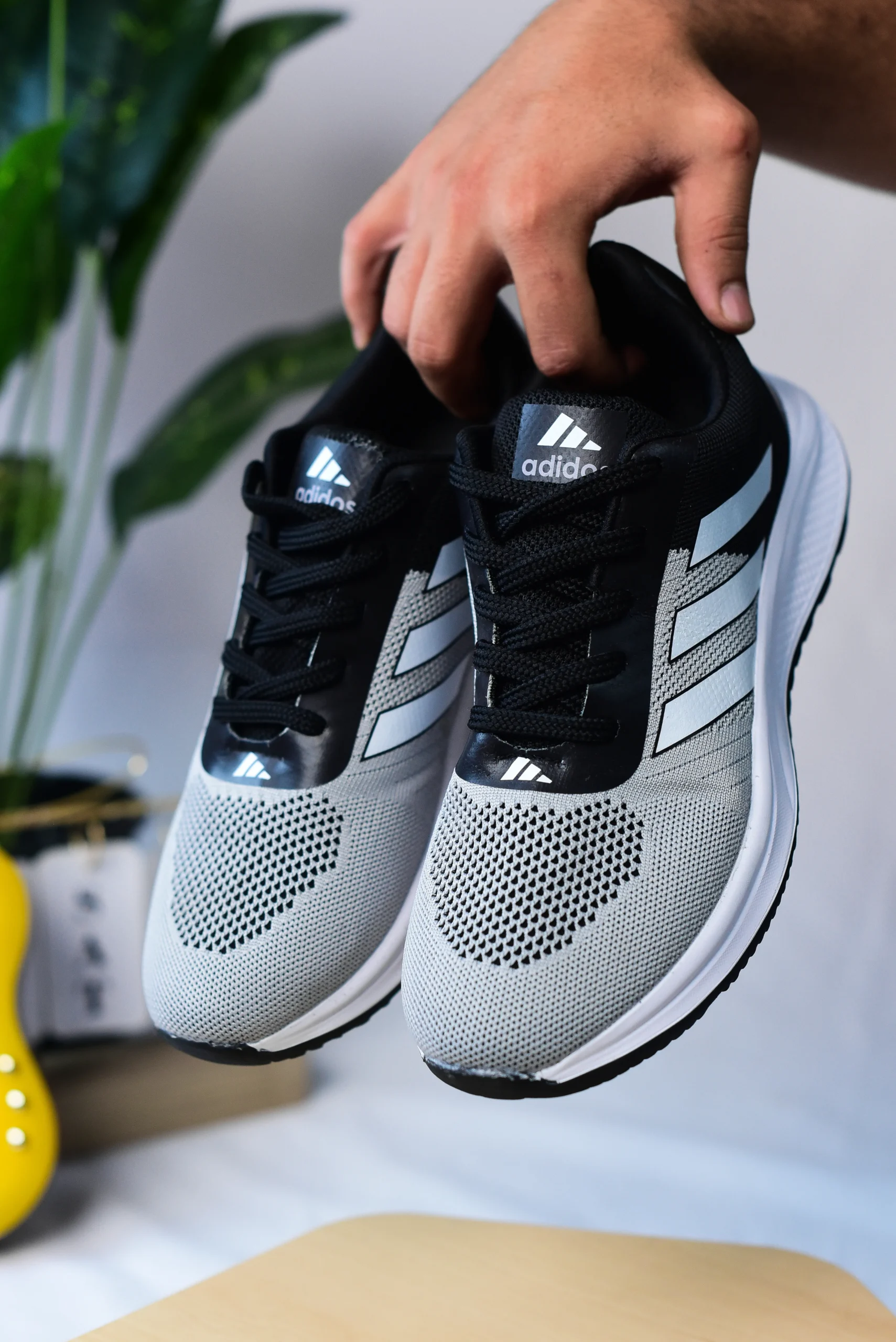 adidas running shoes - الصورة 11