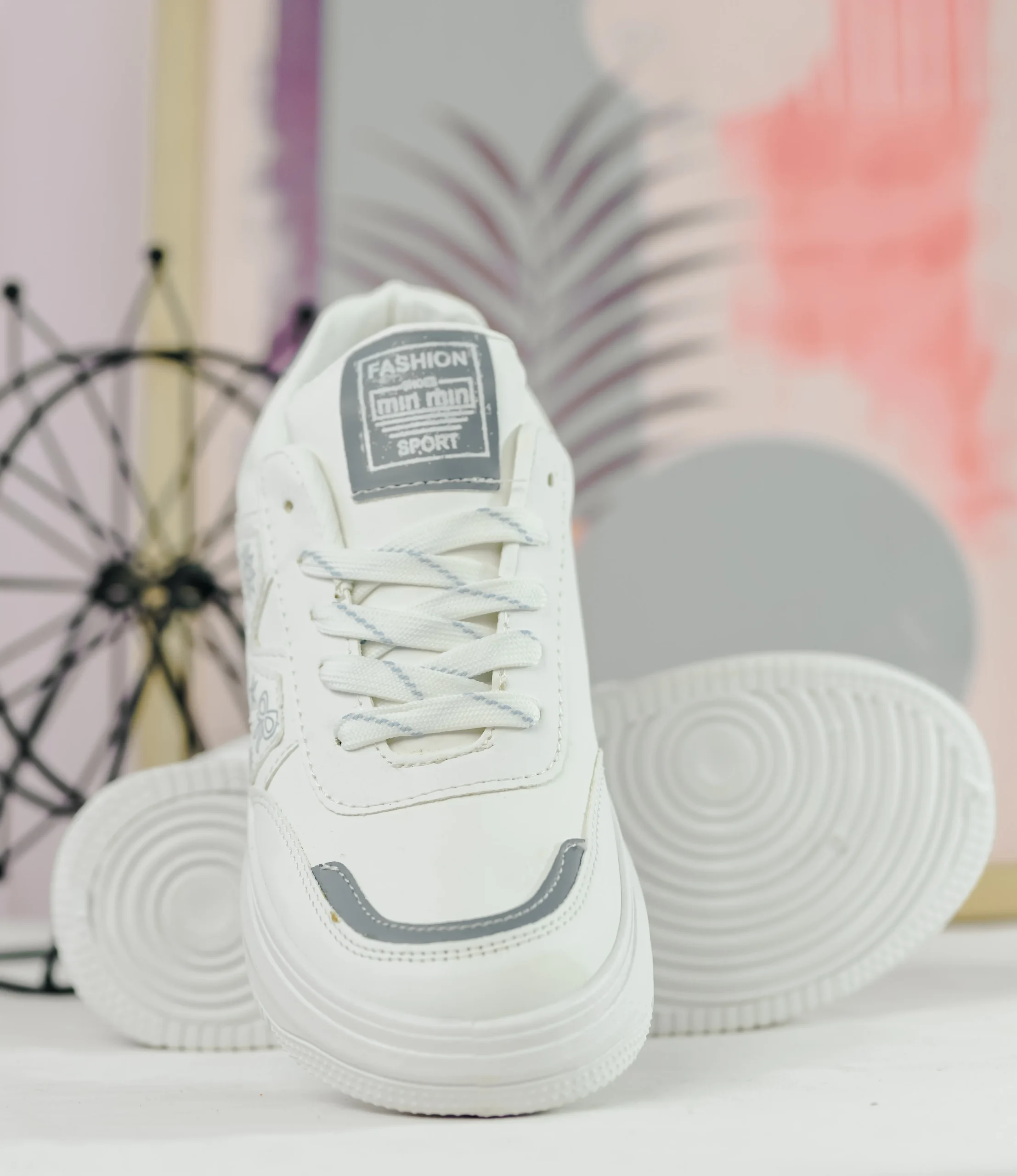 Cute Doodle Sneaker - الصورة 5