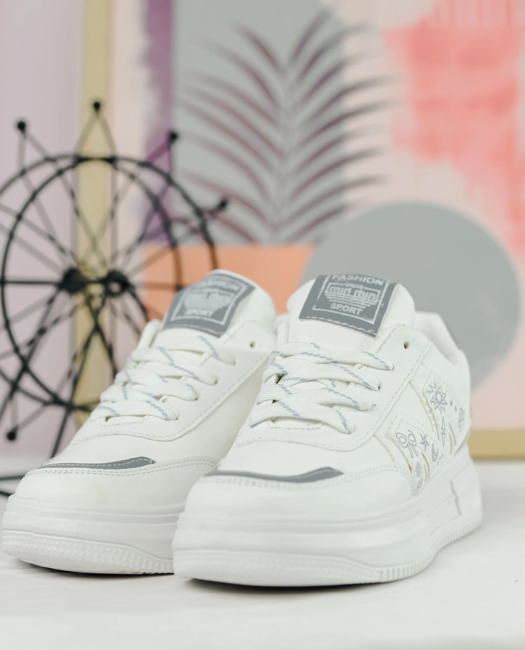 Cute Doodle Sneaker - الصورة 6