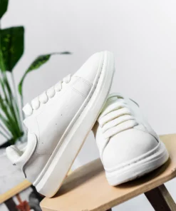 M-Queen Sneakers