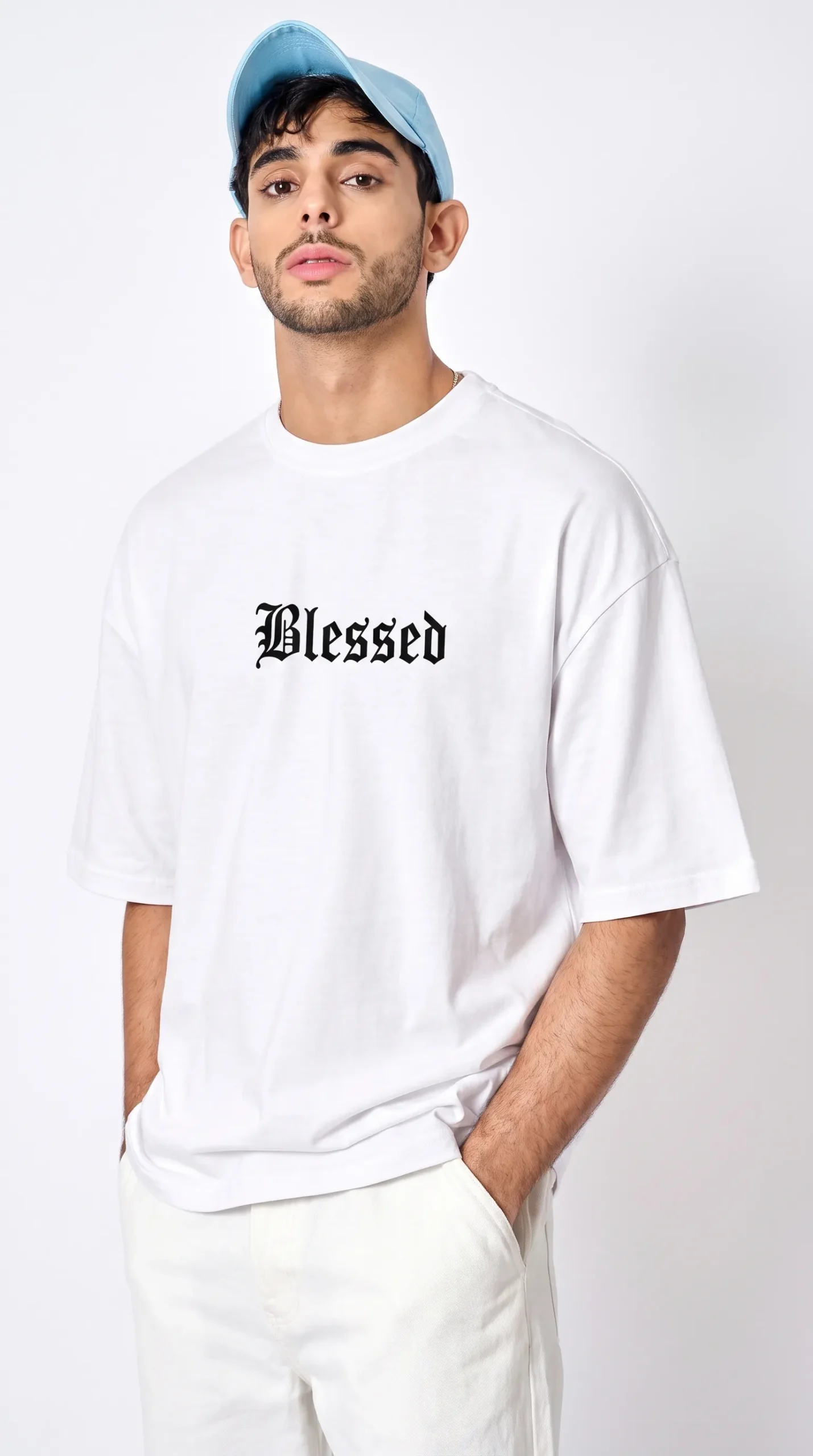 Sacred Grace Tshirt - الصورة 7